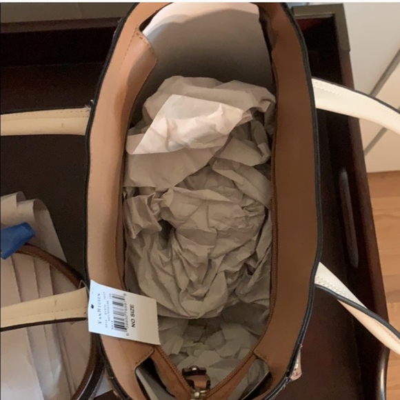 NWT Van Heusen Bag - Picture 4 of 4